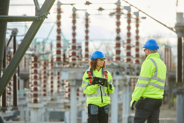 Best Local Electrician Companies  in Saukville, WI