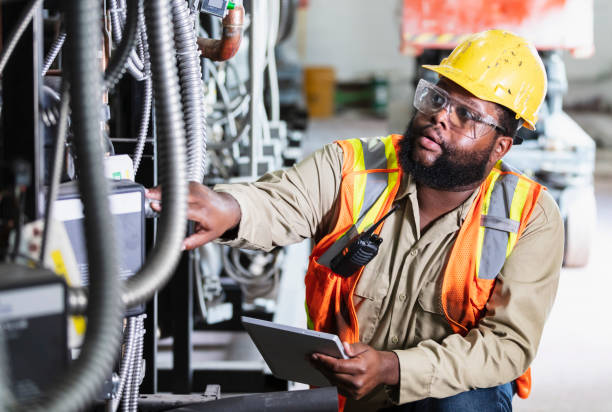 Best Circuit Breaker Repair  in Saukville, WI